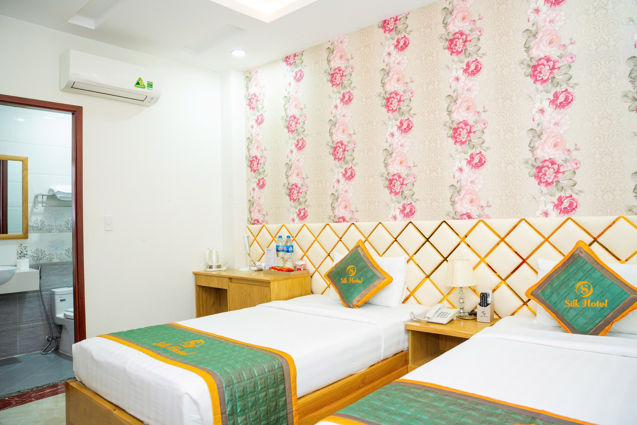 Phòng Deluxe tiện nghi